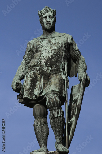 Weißenburg Kaiser Ludwig IV. dem Bayern Denkmal Wittelsbach Luipoldstraße Brunnen Statue Bronzefigur Bronze Patina Statue historische Altstadt  Bronzestatue Top 10 photo