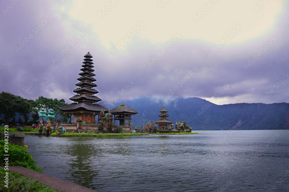 temple of heaven Beduhul Bali