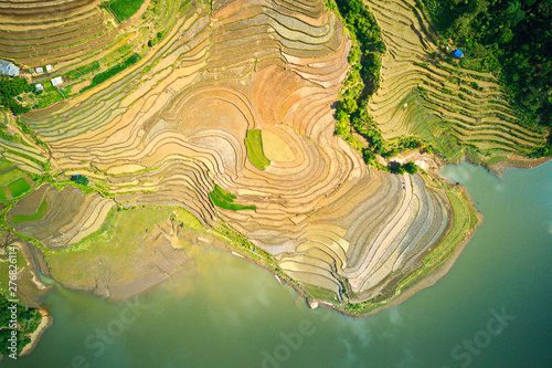 Slika na platnu Beauty of rice terraces in a mountainous region, Northern Vietnam in watering se