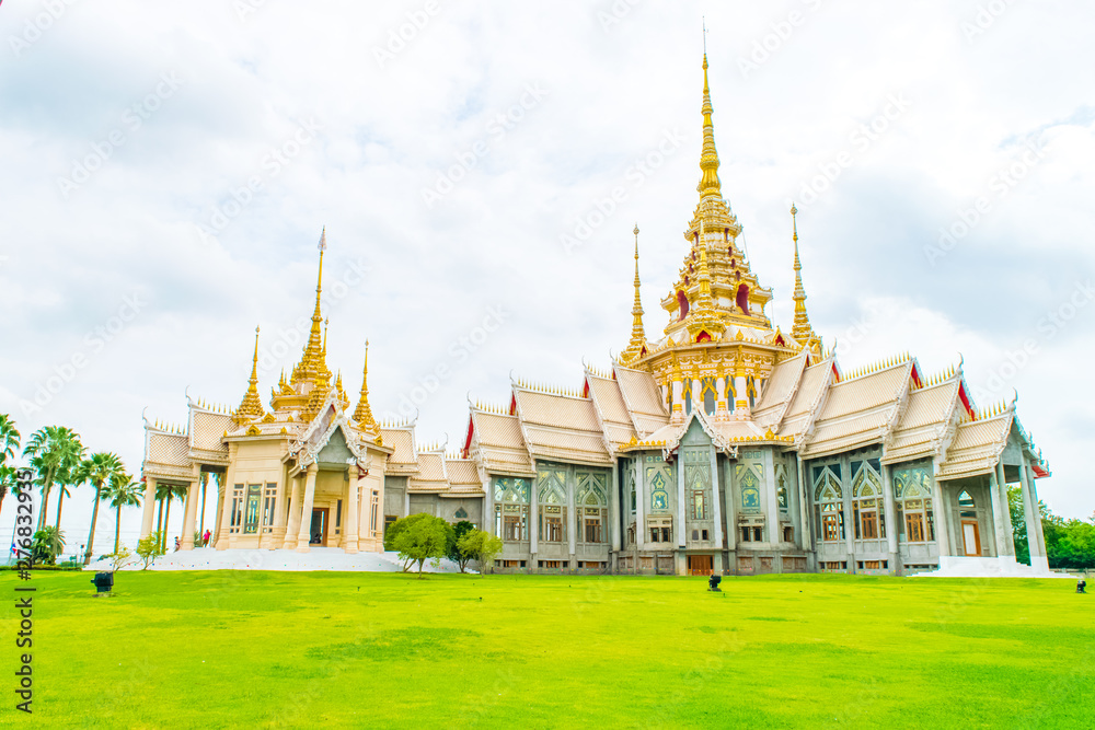 Wat Luang Pho Toh
