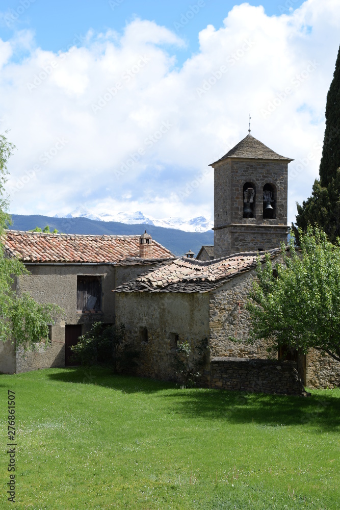Fototapeta premium Small village in Pyrenees Spain