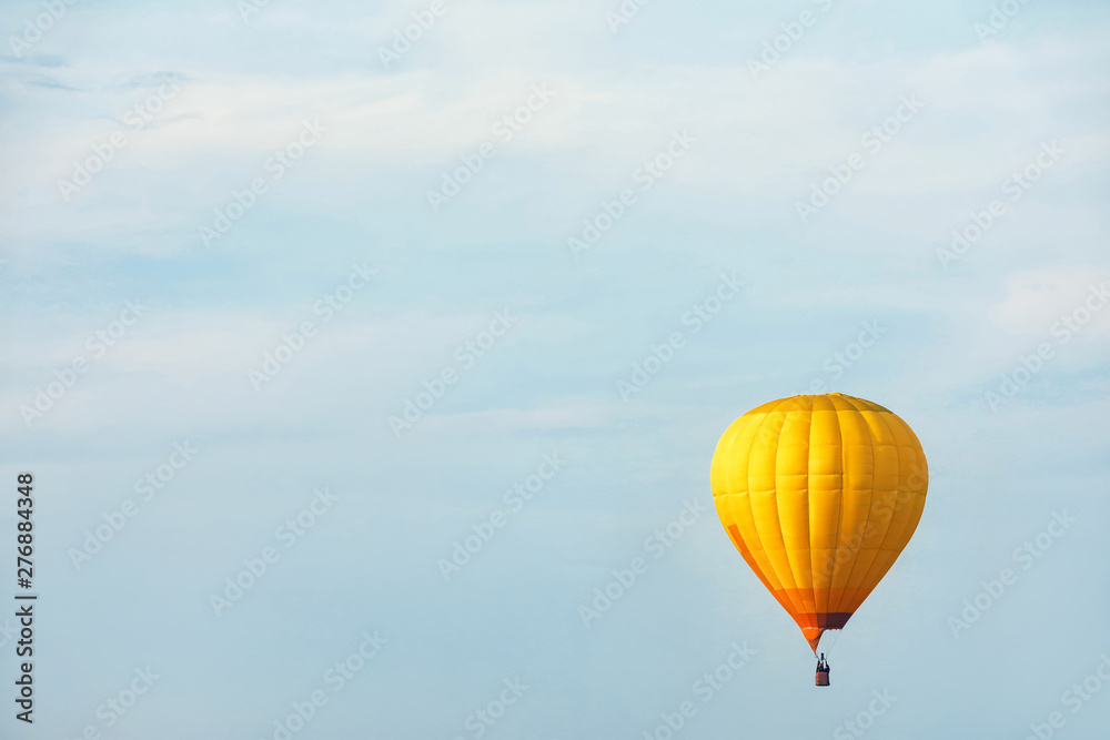 Fototapeta premium View of hot air balloon in blue sky