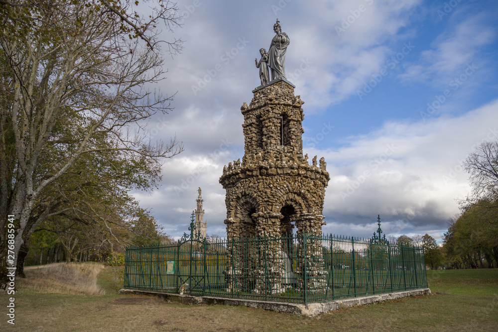 Obraz premium Basilique Notre-Dame de Sion 19