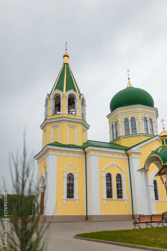 Fototapeta premium orthodox temple exterior