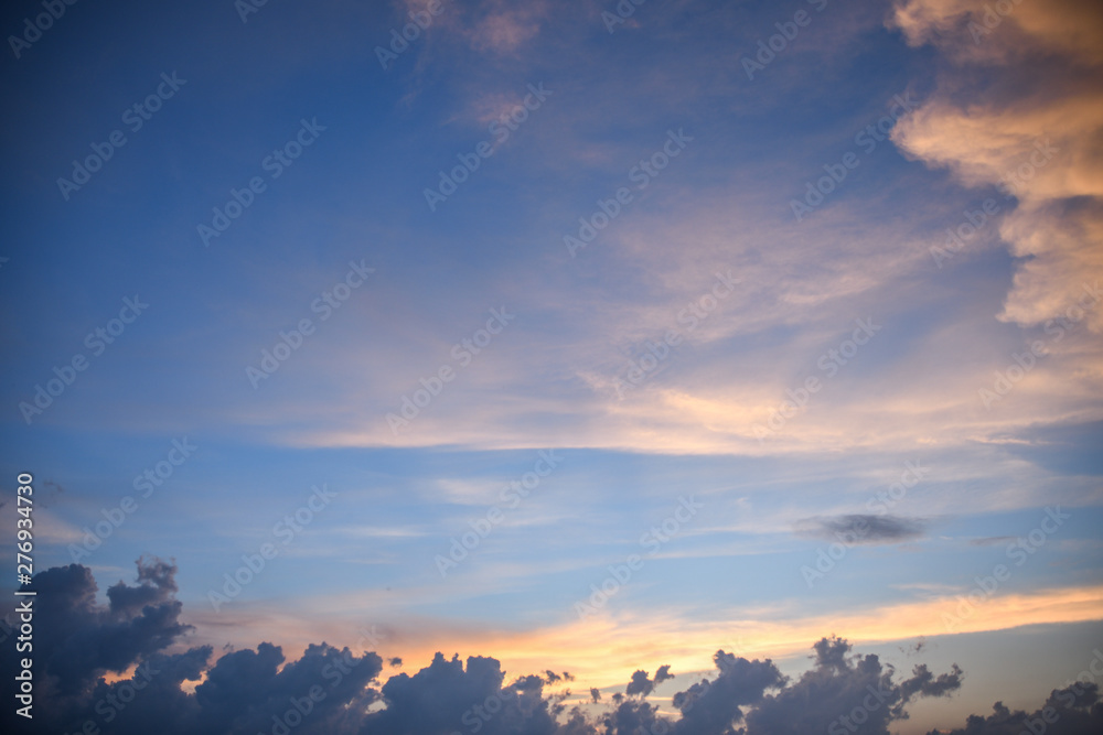  Beautiful cloudy sky with sun rays. Cloudy abstract background. Sunset light.
