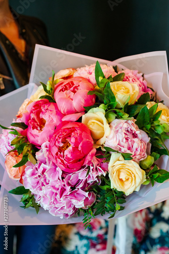 bouquet, wedding, rose, flower, flowers, pink, white, roses, floral, love, green, bride, bridal, beautiful, decoration, marriage, beauty, red, bunch, nature, arrangement, blossom, celebration, color, 