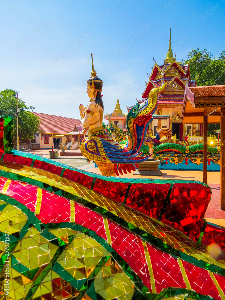 Obraz premium Wat Chayamangkalaram, Thai Buddhist Temple in Penang, Malaysia