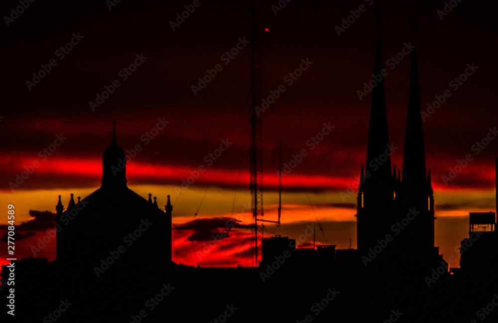 Fototapeta premium atardecer caballito