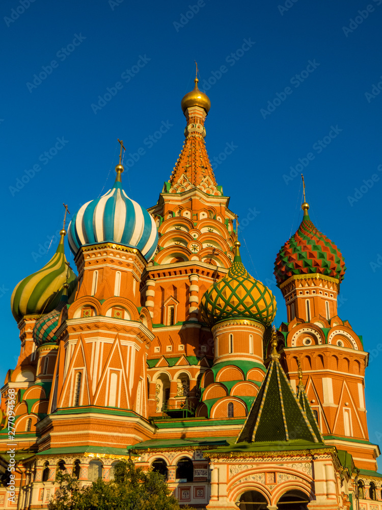 Fototapeta premium St. Basil's Cathedral on the Red Square in Moscow, Russia