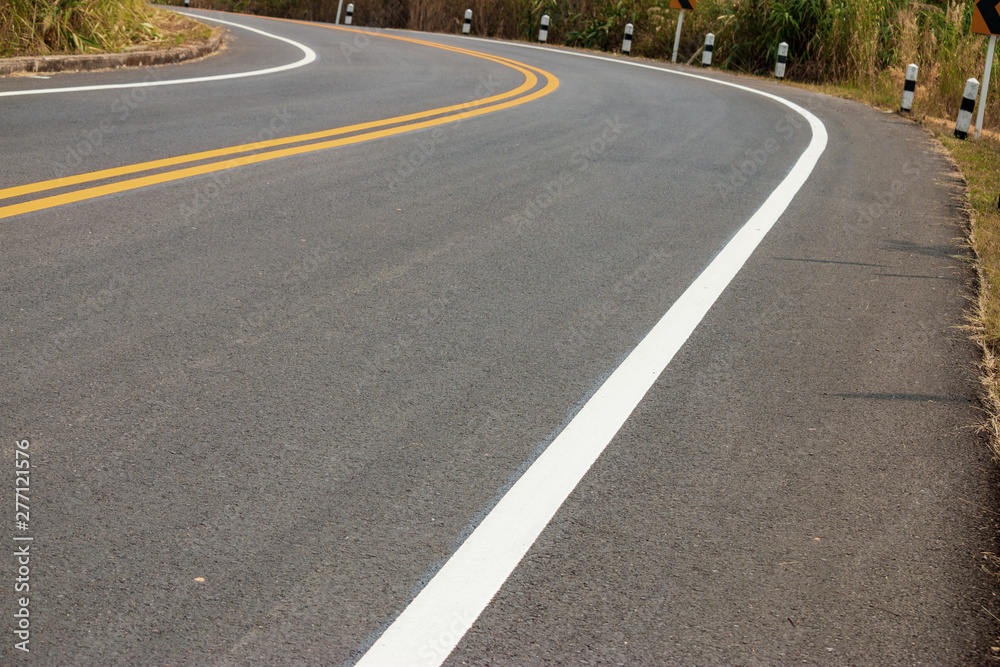 Fototapeta premium Roads in the mountains, Represents travel Very difficult