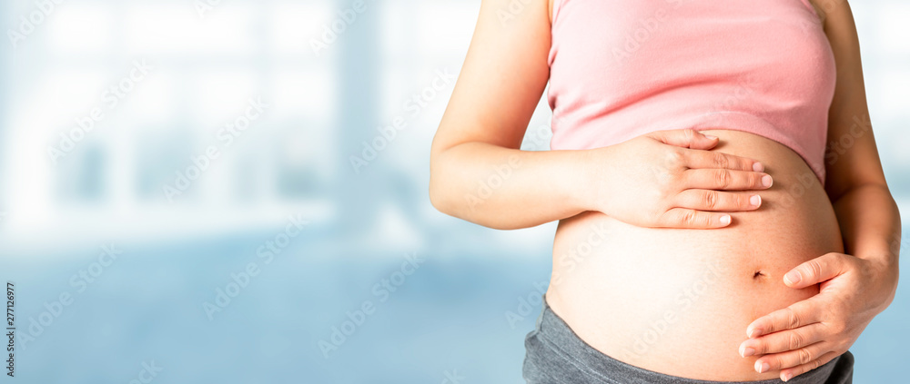 Pregnant woman at hospital health check up. Gynecology heath care concept. - obrazy, fototapety, plakaty 