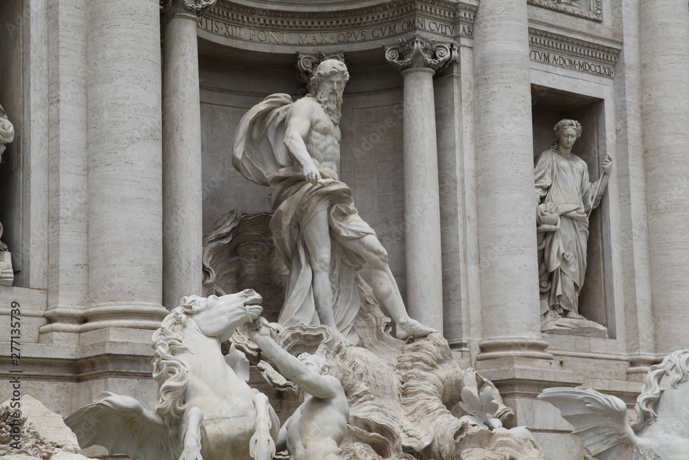 Fototapeta premium fountain of neptune in rome italy