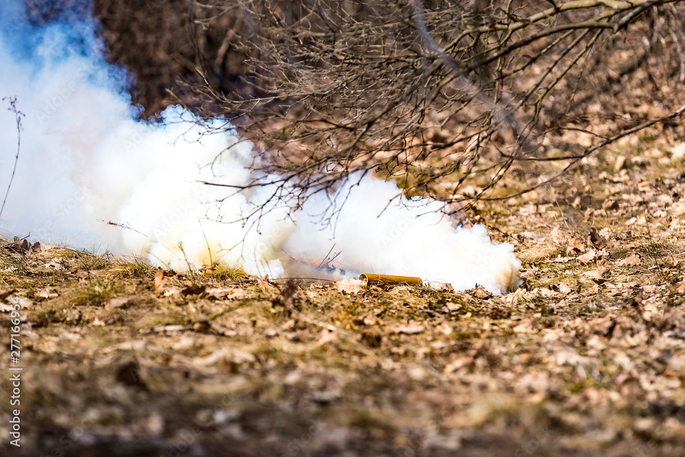 Obraz premium Game - an imitation of hostilities between the Irish National Army of Protestants and the airsoft game of the British Regular Army.