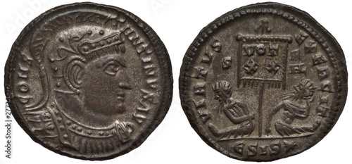 Fotografia Roman Empire coin nummus 320 AD, helmeted head of ruler Constantine I the Great