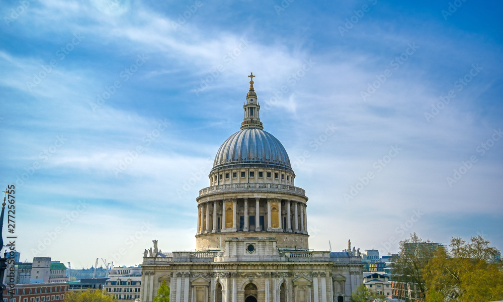 Obraz premium St. Paul's Cathedral in Central London, England, UK.