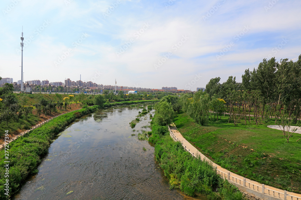 natural scenery of the river is in an address Park