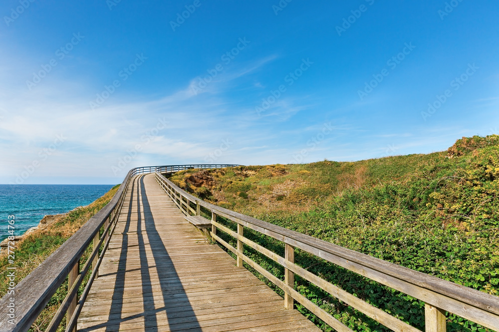 wooden walkway along the Bay of Biscay