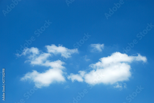 Summer of Thailand The sky will be blue. The white clouds are dignified.