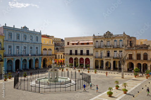 Havana, Cuba - July 31, 2018: View of Plaza Vieja in Havana in Cuba © JEROME LABOUYRIE