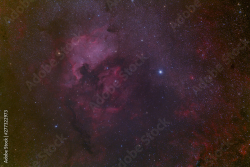 北アメリカ星雲とペリカン星雲とデネブ