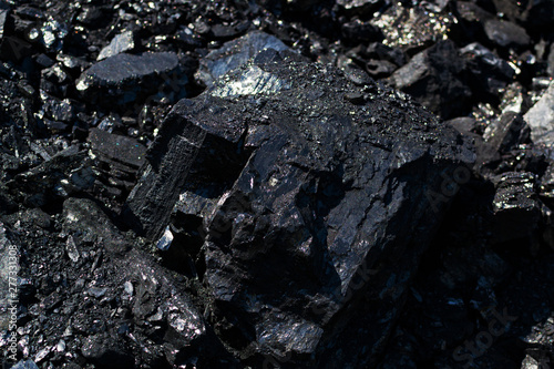 Natural coal. Anthracite, the best coal for metallurgy.