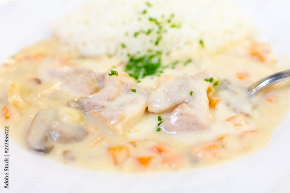 クリームシチューのアップ