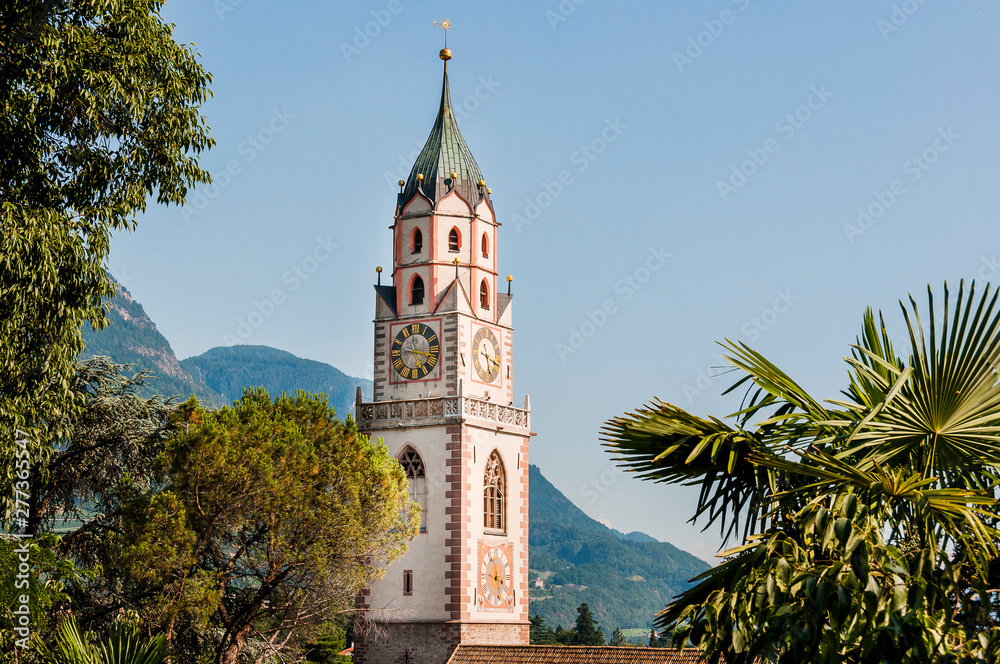 Meran, St. Nikolaus, Pfarrkirche, Kirche, Altstadt, Vinschgau, Südtirol, Italien