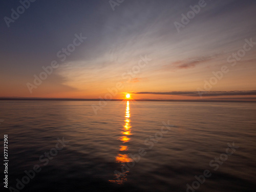 日本海の夕陽 © miyazawateine