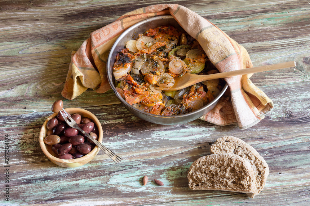 Fresh, baked ragout of vegetables