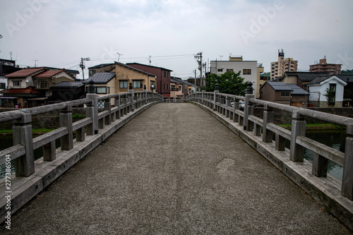 金沢浅野川の木橋 © KIYOSHI KASHIWANO