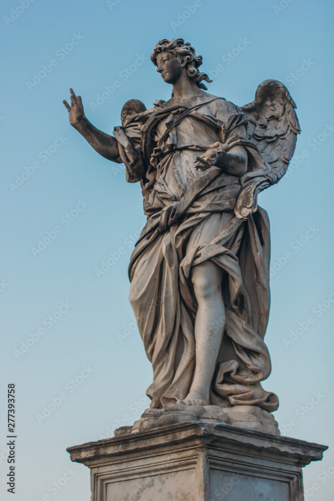 Obraz premium Italy, Rome, street, travel, old town, sculpture, culture, gull