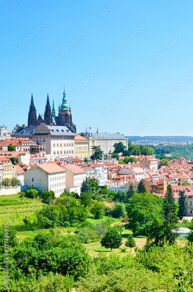Beautiful skyline of Prague, the Czech capital, captured from the Petrin hill in the city center. Prague Castle and St. Vitus Cathedral. Amazing citiscapes. Praga, Czechia