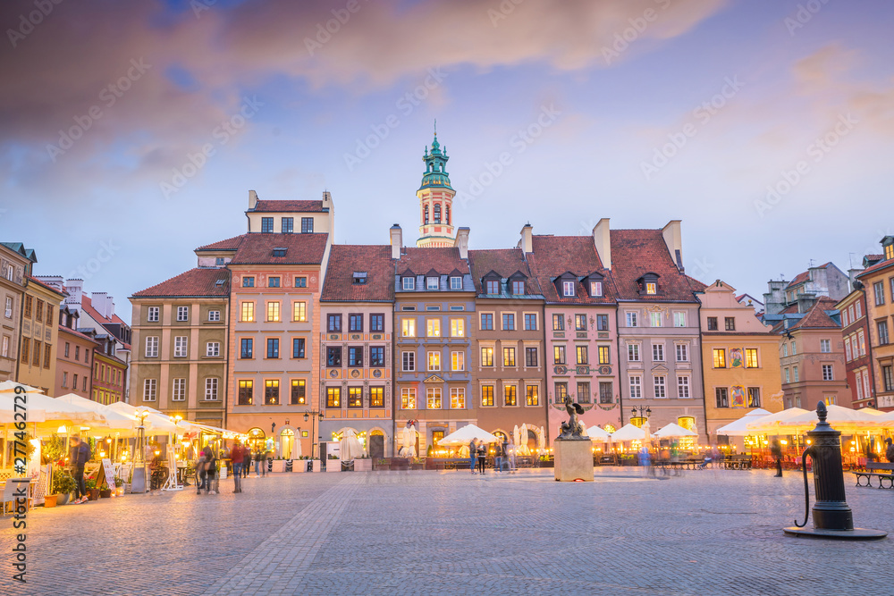 Obraz premium Old town square in Warsaw, Poland