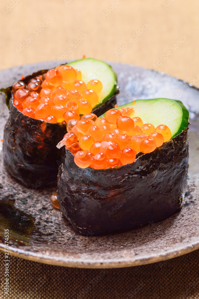 いくらの軍艦巻き Images – Browse 20 Stock Photos, Vectors, and