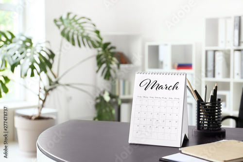 Flip paper calendar and sta...