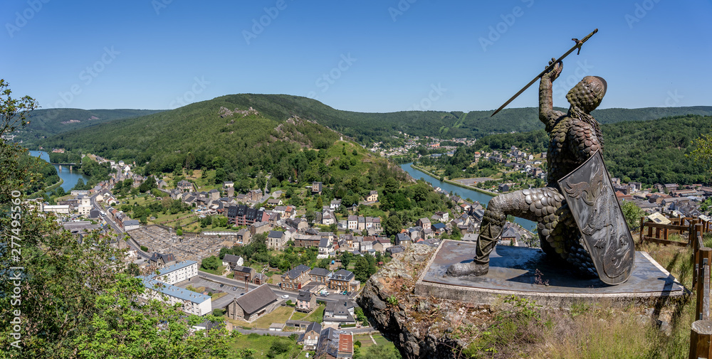 Fototapeta premium Bogny-Sur-Meuse