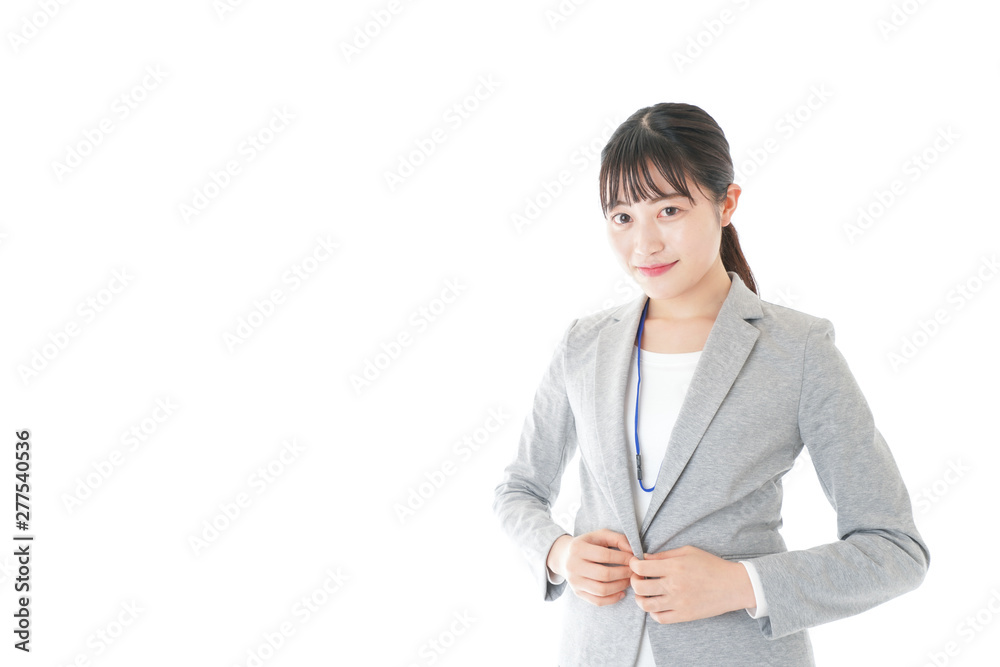 オフィスで働く若いビジネスウーマン オフィスで働く若いビジネスウーマン