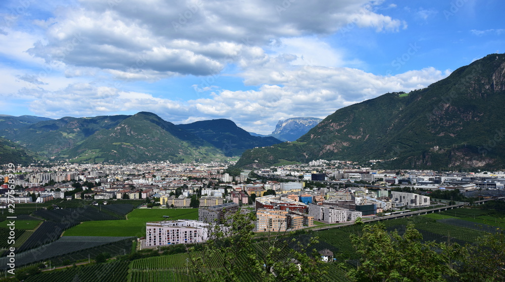 Blick über Bozen - Südtirol - Panorama - Urlaubort