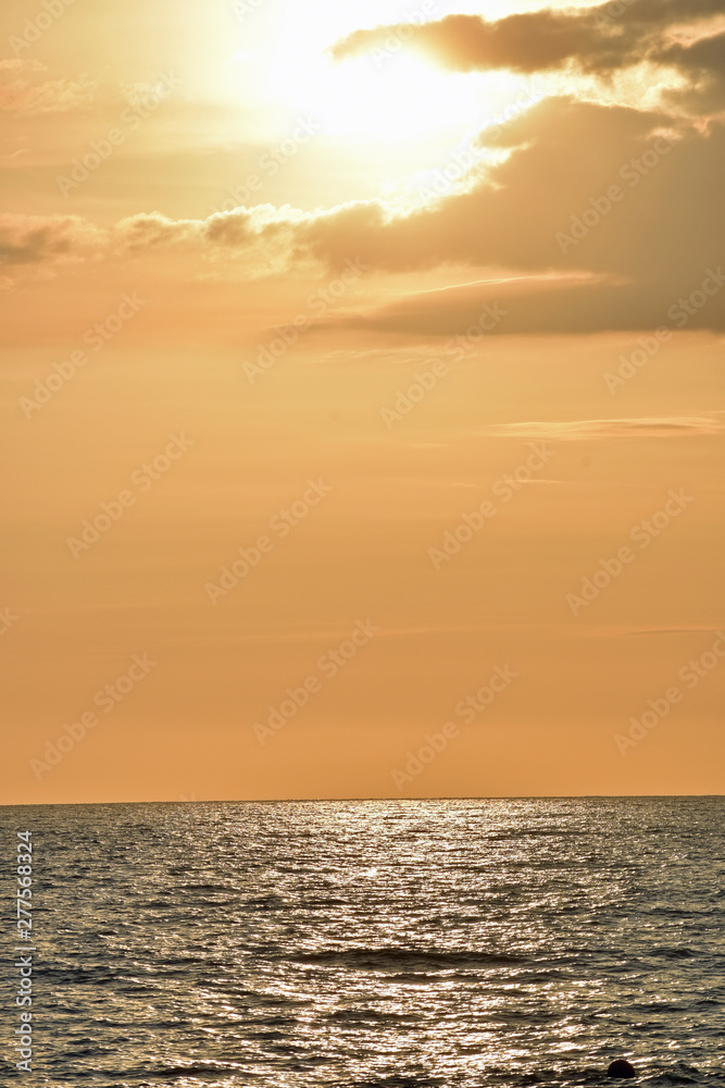 Fototapeta premium Golden Sunset