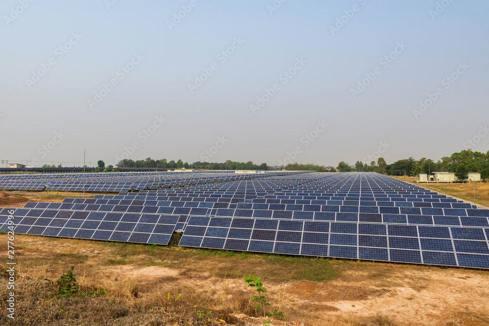 Solar panel, alternative electricity source, concept of sustainable resources, And this is a new system that can generate electricity more than the original, This's the sun tracking systems Solar panel, alternative electricity source, concept of sustainable resources, And this is a new system that can generate electricity more than the original, This's the sun tracking systems