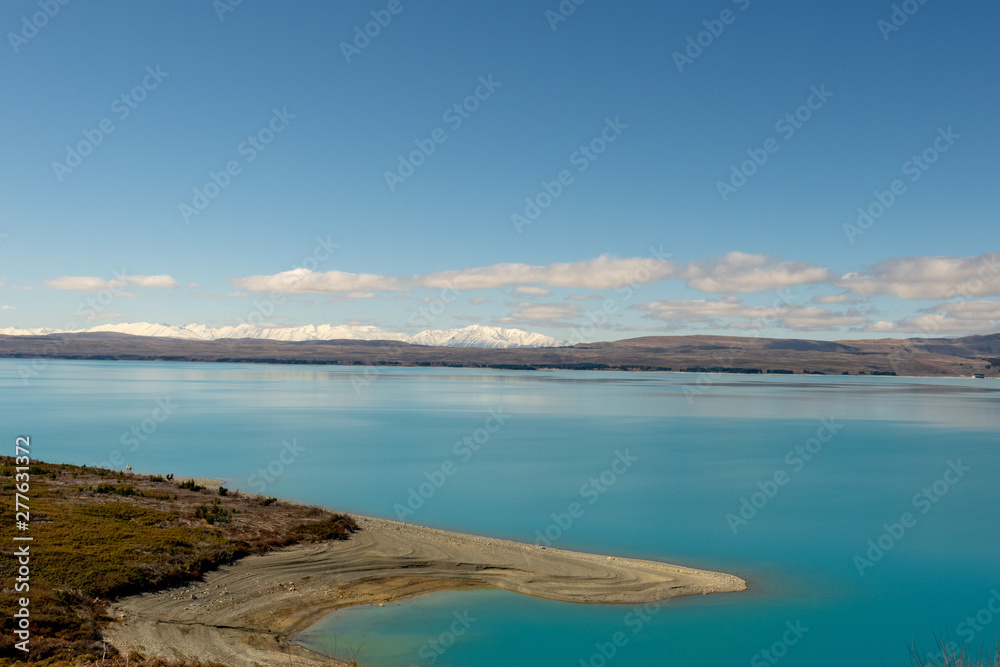 Beautiful South Island scenery around The Southern Alps and Lake Pupuki