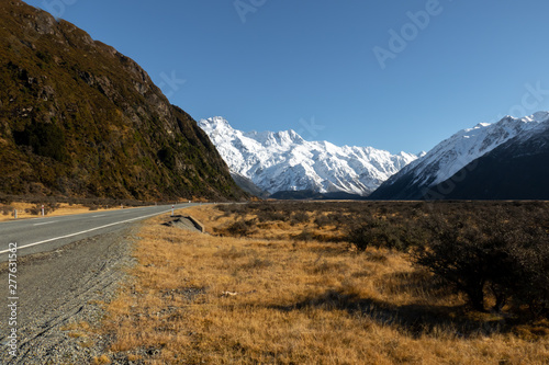 Beautiful South Island scenery around The Southern Alps and Lake Pupuki