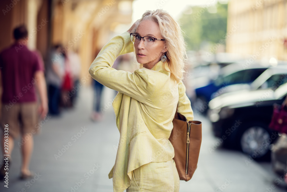 Obraz premium fashionable elderly eoman