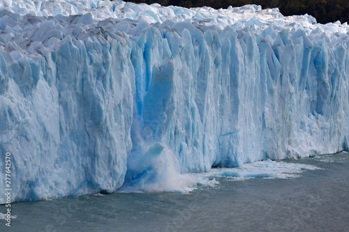 Gletscher kalben © Stefan Renner