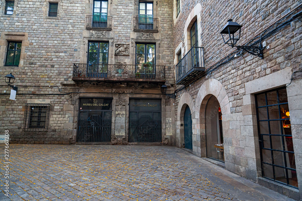 Obraz premium Barcelona, Sant Felip Neri, small square in Gothic quarter.