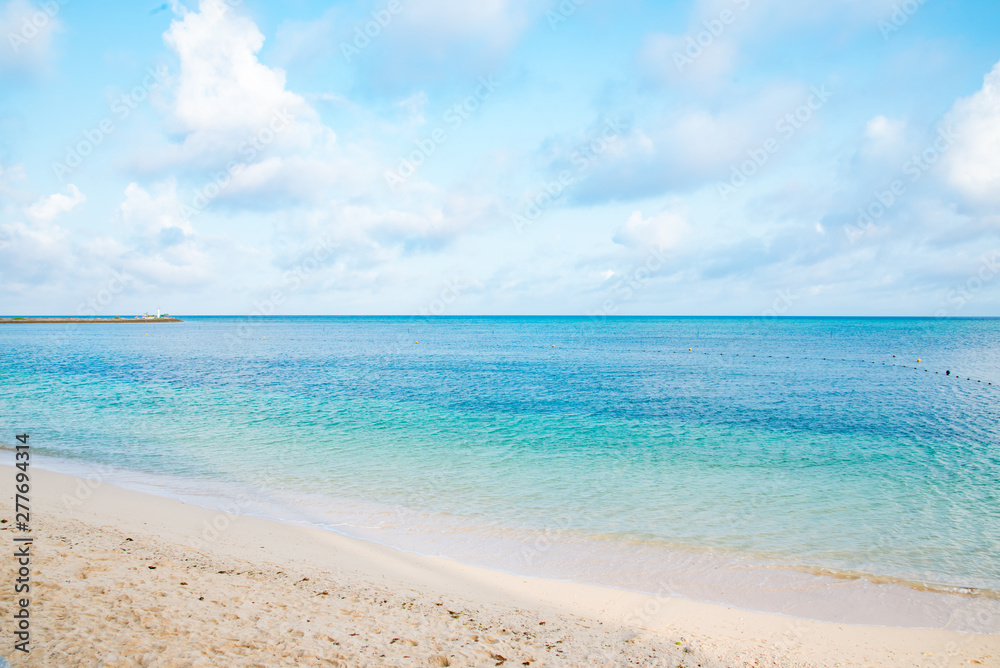 沖縄の海　エメラルドビーチ
