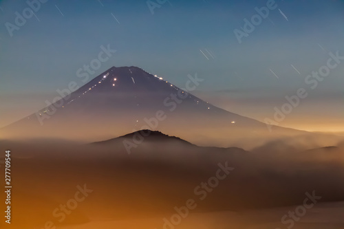 箱根大観山から富士山の夜景