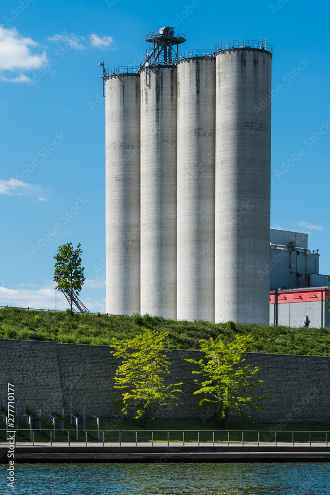 Getreidesilos in Heilbronn