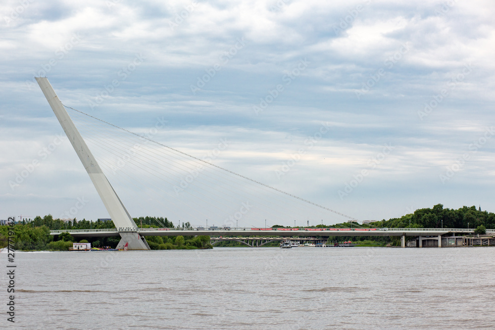 Obraz premium china harbin cityscape view from river