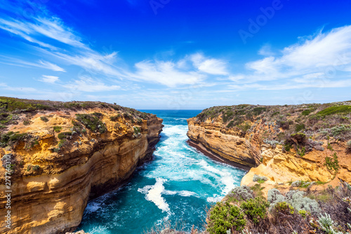 Bild auf Leinwand The Razorback rock in Port Campbell National Park, Victoria, Australia
